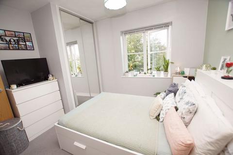 2 bedroom apartment for sale, Weevil Lane, Gosport PO12