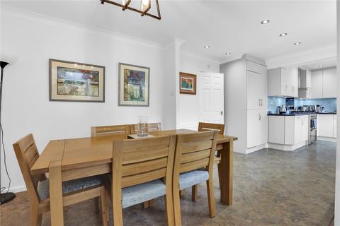 26 Silverdale, Nunthorpe, Middlesbrough, TS7 0RF