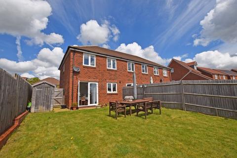 3 bedroom semi-detached house for sale, Reynolds Drive, Alton