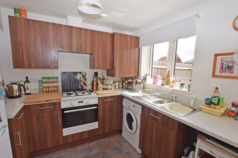 3 bedroom semi-detached house for sale, Reynolds Drive, Alton