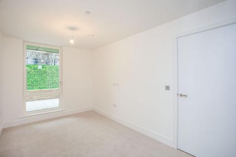 1 bedroom apartment to rent, Yardley Court, Yiewsley.