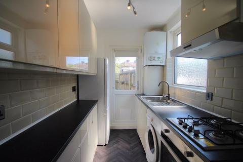 3 bedroom semi-detached house to rent, Abercorn Crescent, Harrow