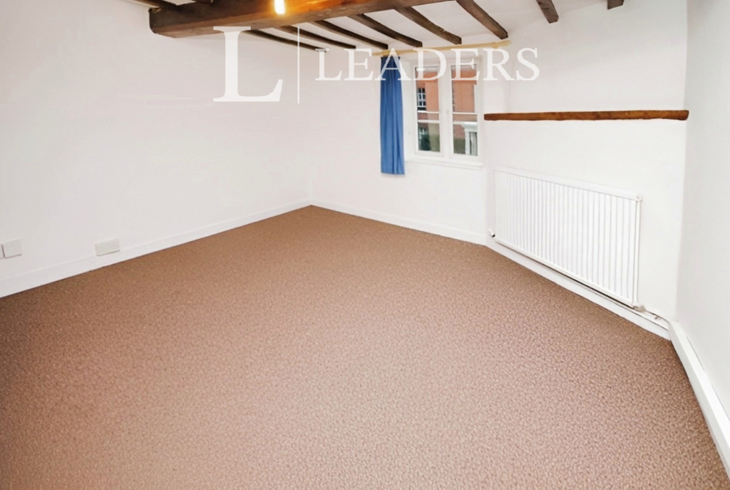 High Street, Quorn, LE12 2 bed apartment to rent £725 pcm (£167 pw)