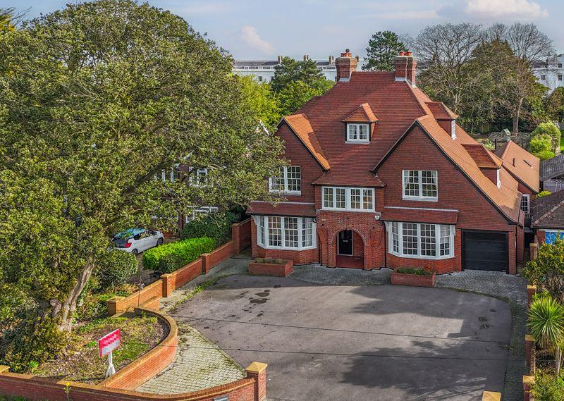 Fort Road, Gosport PO12 6 bed detached house for sale £1,450,000