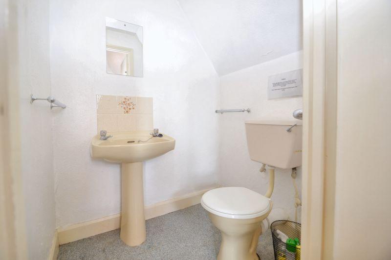 En-suite W.C.