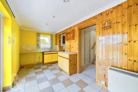 3 bedroom end of terrace house for sale, Manor Road, Long Stratton, Norwich