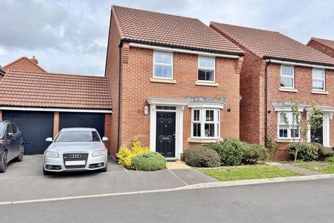3 bedroom detached house for sale, Dragonfly Close, Frome