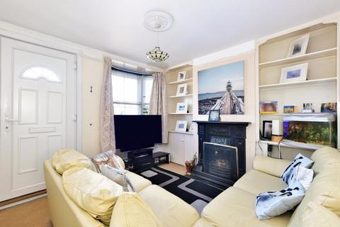 3 bedroom terraced house for sale, Gladstone Road, Chesham