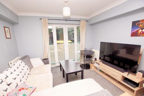 1 bedroom apartment for sale, Military Road, Gosport PO12