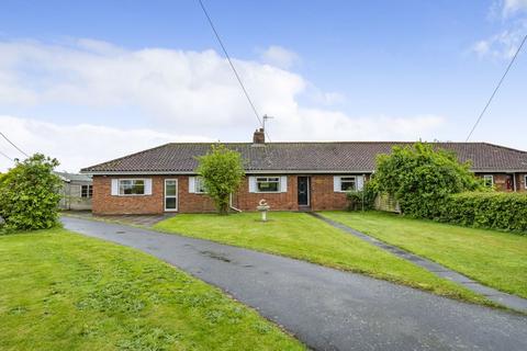 2 bedroom bungalow for sale, Stonehall Common, Worcester WR5