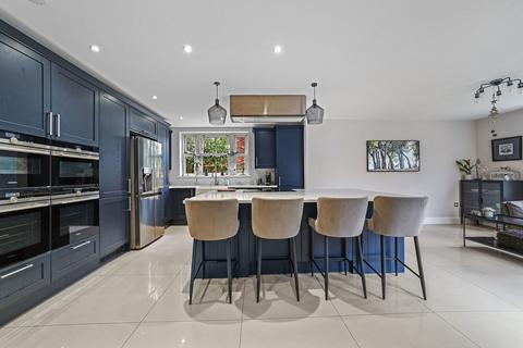 9 John Thresh Way, Langford, Maldon, CM9 6FR