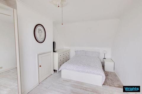 6 Pembroke Close, Trowbridge, BA14 0PX
