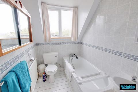 6 Pembroke Close, Trowbridge, BA14 0PX