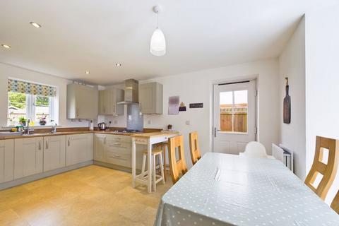 3 bedroom detached house for sale, Pippin Road, Somerton