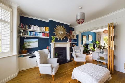 17 Beech Avenue, Bath, BA2 7BA