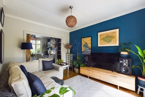 17 Beech Avenue, Bath, BA2 7BA