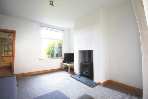 3 bedroom terraced house to rent, Clare Avenue, Chester CH2