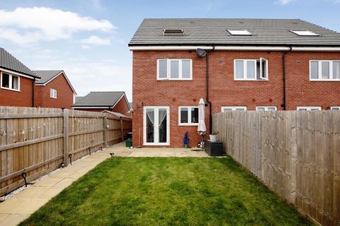 3 bedroom end of terrace house for sale, Shelduck Way, Dawlish EX7