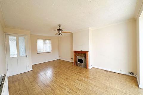 3 bedroom end of terrace house for sale, Avon Road, Pershore