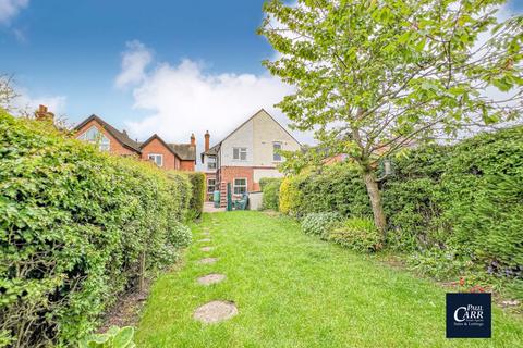 272 Beacon Street, Lichfield, WS13 7BH