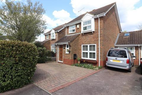 12 Edkins Close, Luton, LU2 7SS