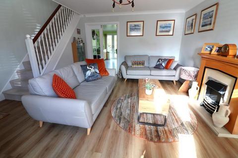 12 Edkins Close, Luton, LU2 7SS