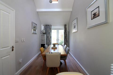 12 Edkins Close, Luton, LU2 7SS