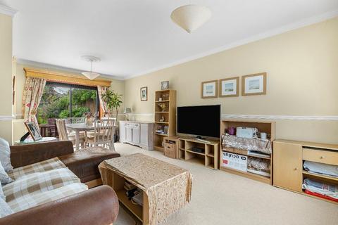 2 bedroom end of terrace house for sale, Francis Road, Orpington, Kent, BR5 3LY