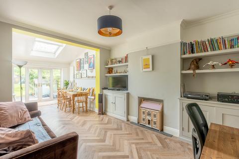 33 Kenmore Crescent, Bristol, BS7 0TJ