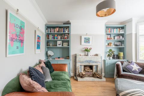 33 Kenmore Crescent, Bristol, BS7 0TJ