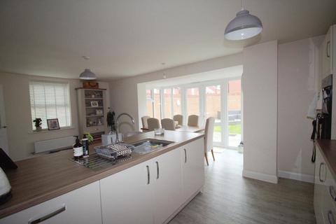 4 bedroom detached house for sale, Glenfields North, Whittlesey, PE7 1GG