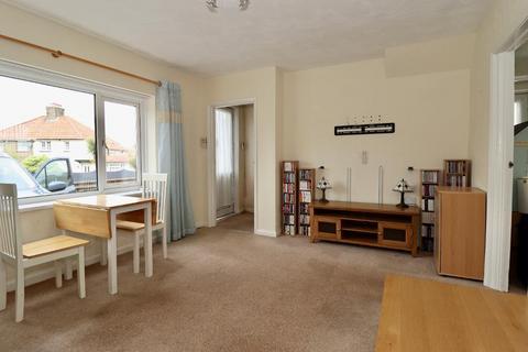2 Cowdray Square, Deal, CT14 9ES