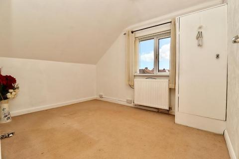 2 Cowdray Square, Deal, CT14 9ES
