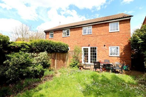 30 Barnston Close, Luton, LU2 9RZ