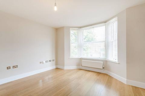 1 bedroom flat to rent, Kingston Road, New Malden, KT3