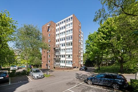 2 bedroom apartment for sale, College Road, London, SE19
