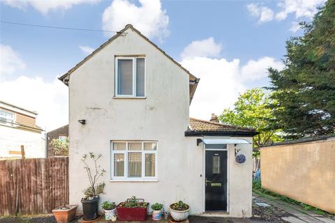 120b Burlington Road, Thornton Heath, CR7 8PF