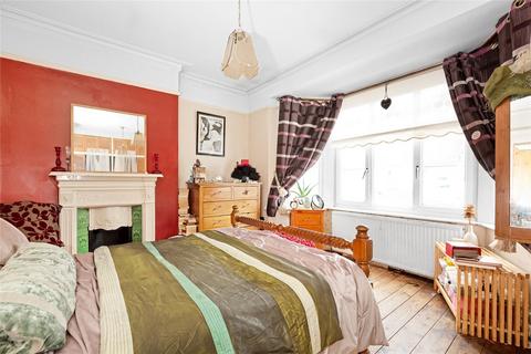3 bedroom semi-detached house for sale, Lyndhurst Road, Thornton Heath, CR7