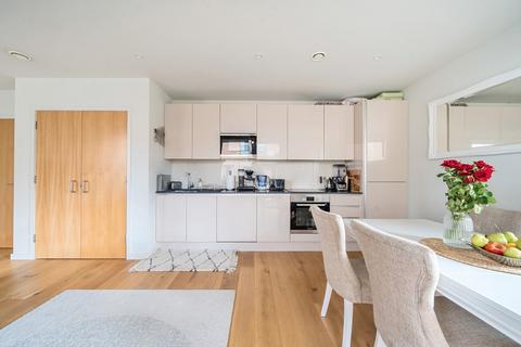 1 bedroom apartment for sale, Durham Wharf Drive, Brentford, Middlesex