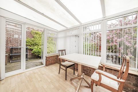 15 Allington Close, Gravesend, DA12 2LS