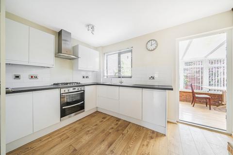 15 Allington Close, Gravesend, DA12 2LS