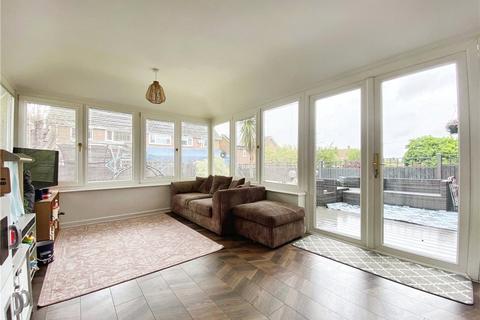 6 Betjeman Walk, Yateley, GU46 6YP