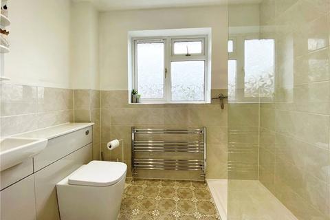 6 Betjeman Walk, Yateley, GU46 6YP