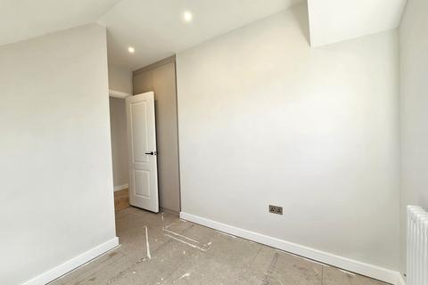 Flat 4, 26 Inglis Road, London, W5 3RL