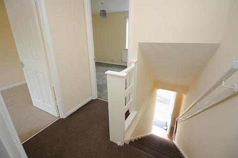 2 bedroom terraced house to rent, Gladstone Street , Newcastle upon Tyne  NE15