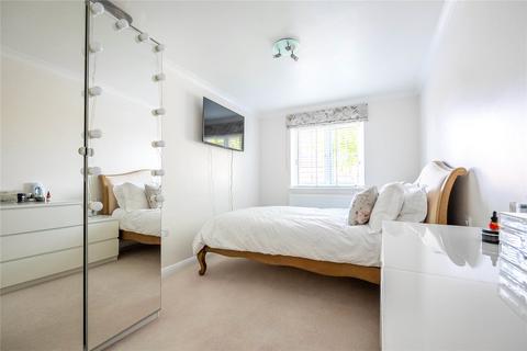 2 bedroom maisonette for sale, Bletchley, Buckinghamshire MK2