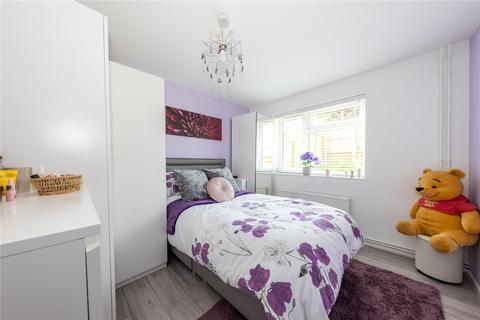 2 bedroom bungalow for sale, Lanfranc Gardens, Bolbeck Park, Milton Keynes, Buckinghamshire, MK15