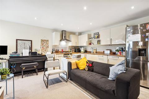 2 bedroom apartment for sale, Alfriston Road, SW11