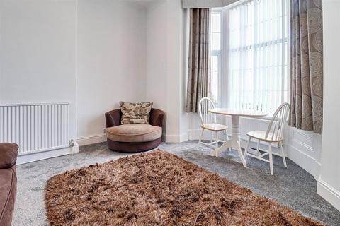 1 bedroom flat to rent, Promenade, Southport PR9