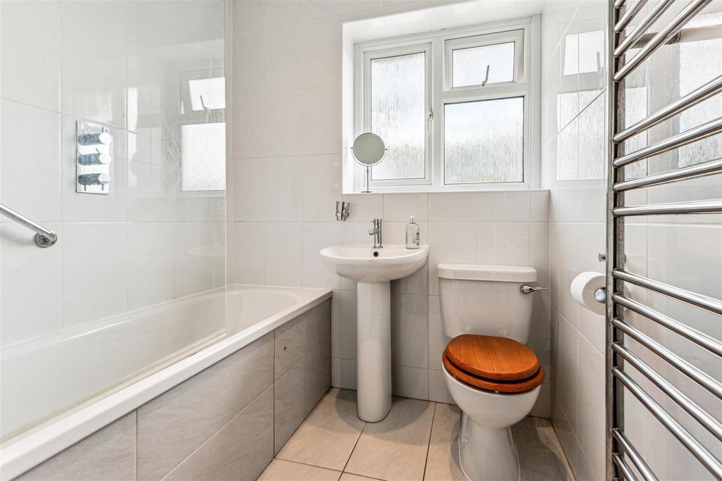 The Lindens, W4 - FOR SALE